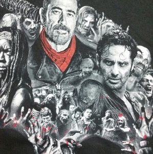 AMC Walking Dead tshirt size medium preowned